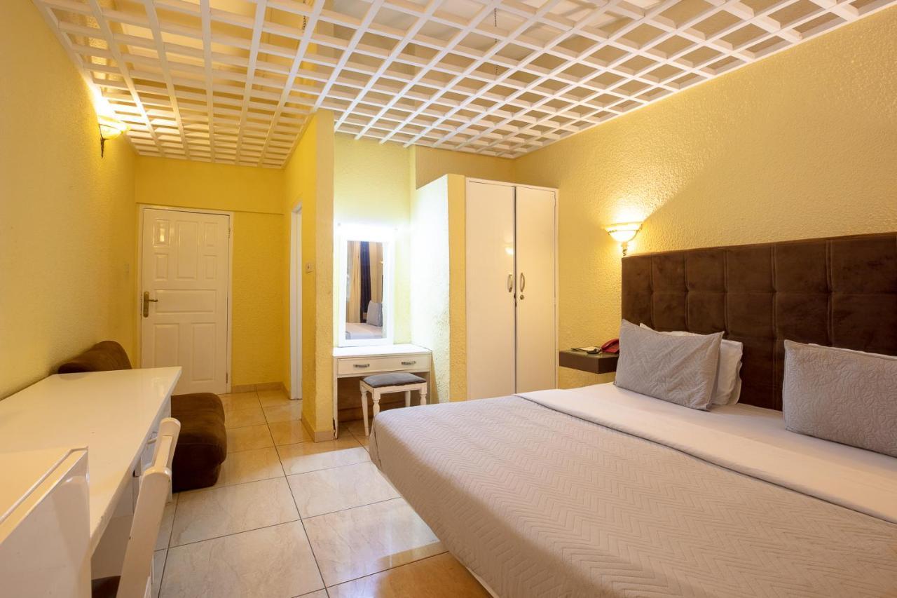 Roses Guest House Kumasi Exterior foto
